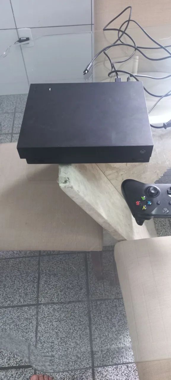 Xbox One X (com defeito)