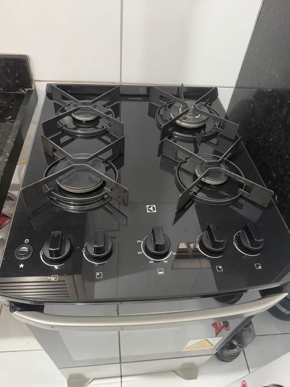 Fogão 4 bocas Electrolux Tripla chama e perfect cook - Foto 2