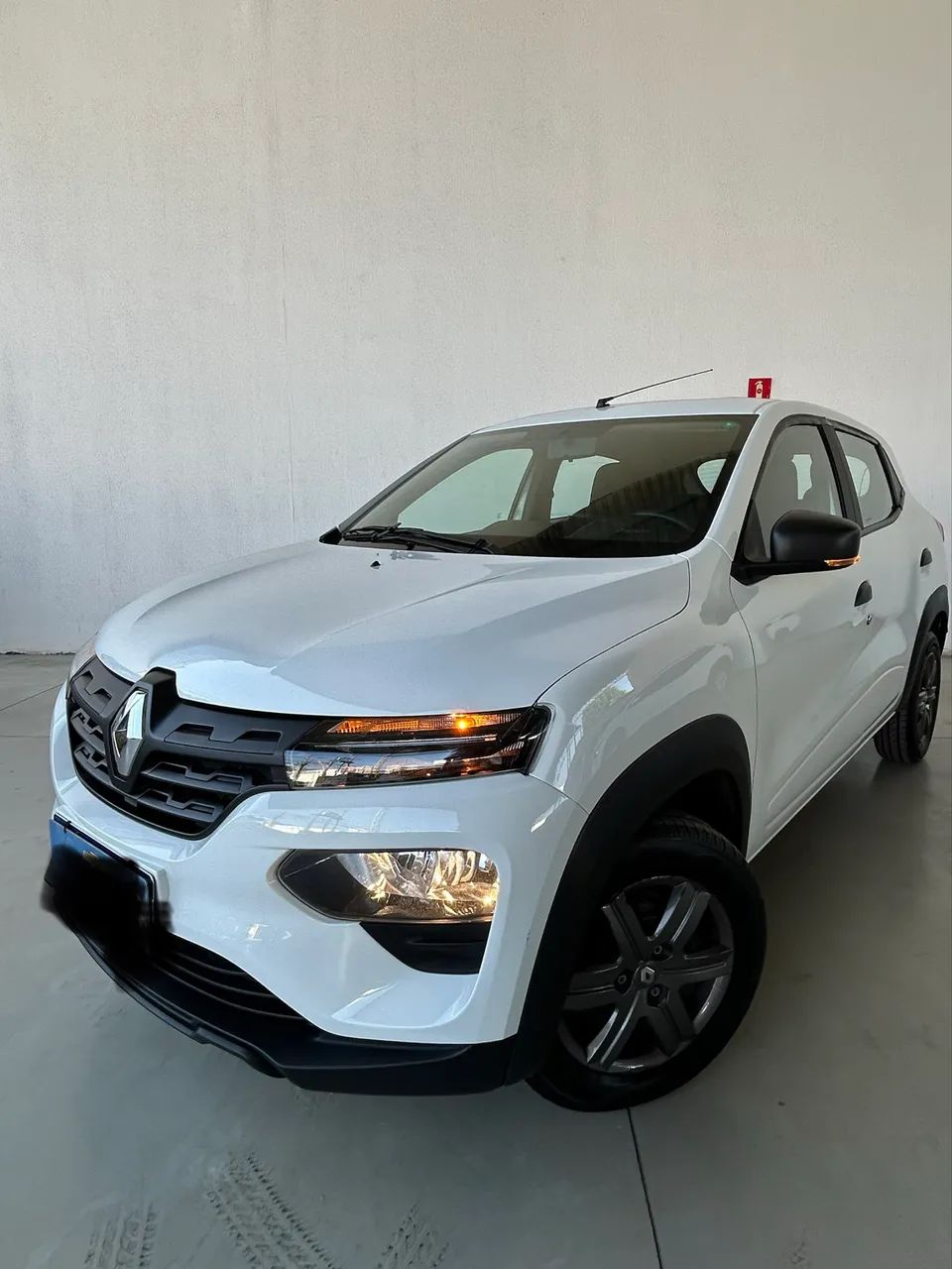 Vendo Kwid muito novo baixa km 