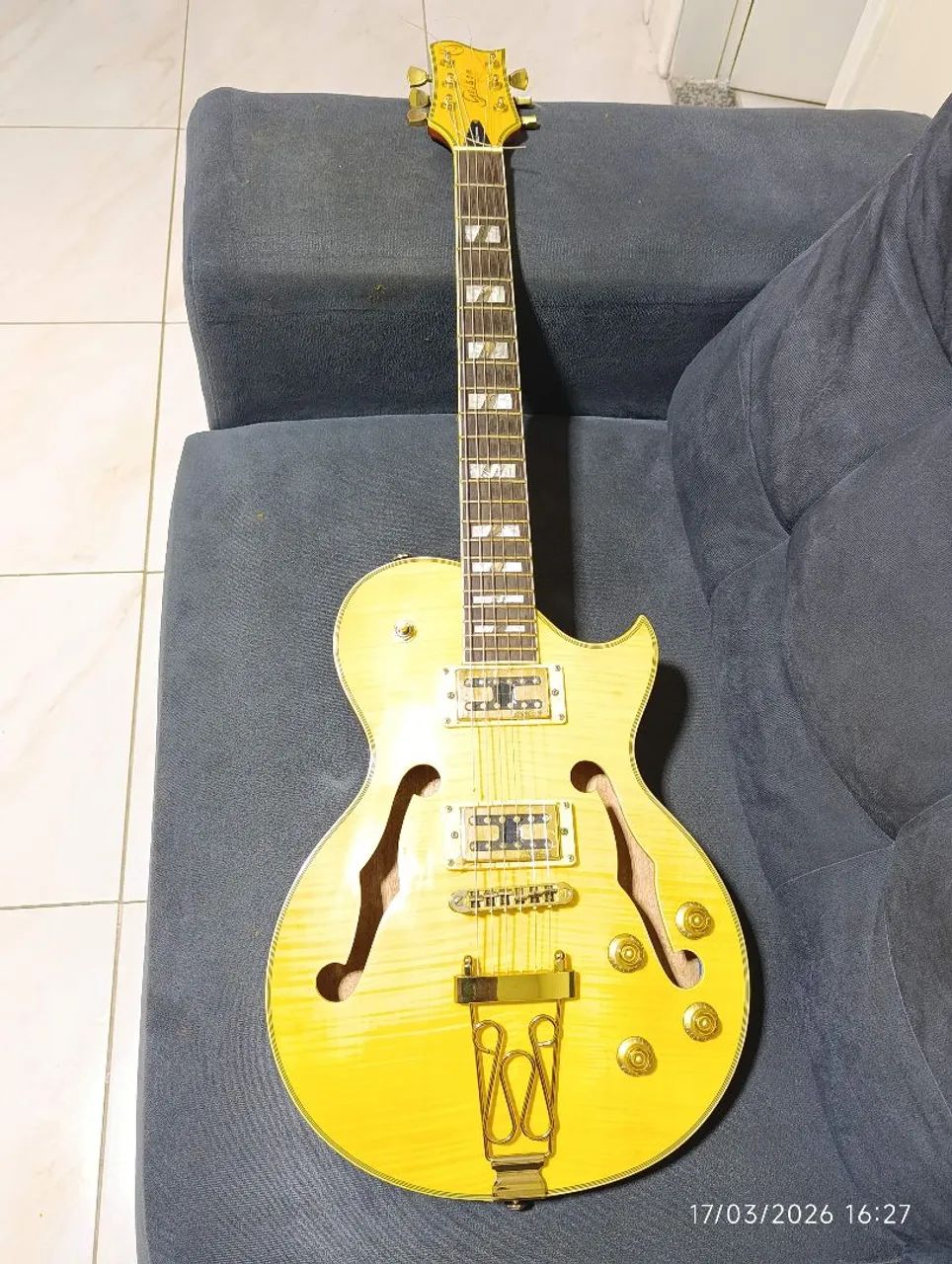 Vende-se guitarra Golden GSH 570 - Foto 2