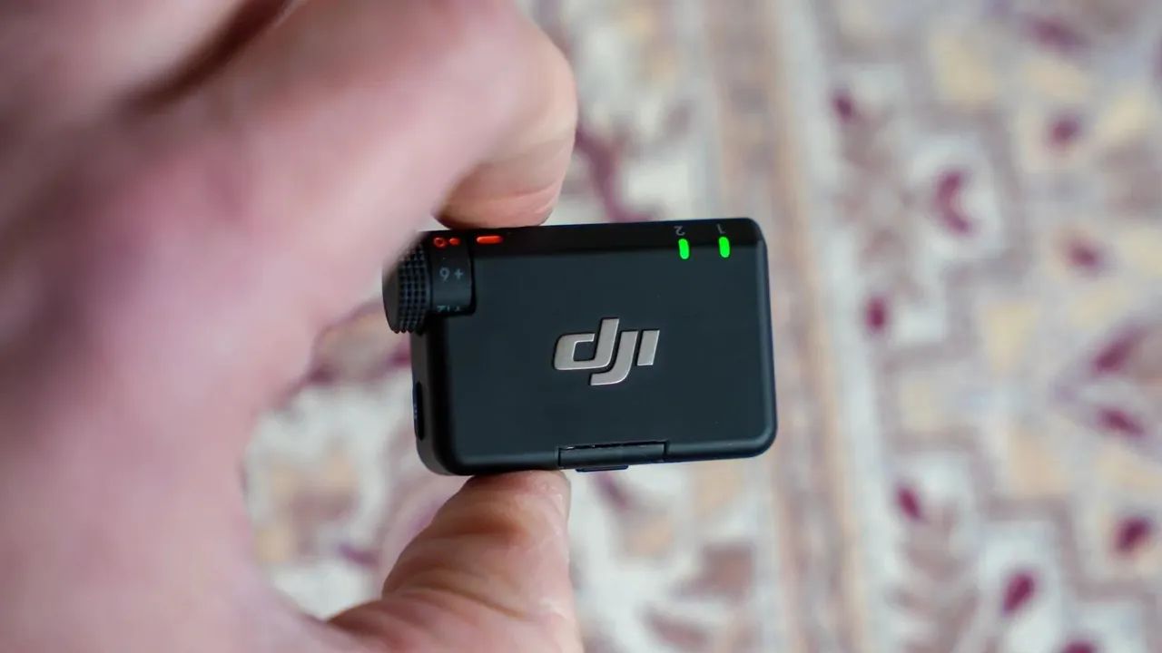 Microfone Wireless Dji Mic Mini (2 TX + 1 RX + Charging Case) - Foto 4