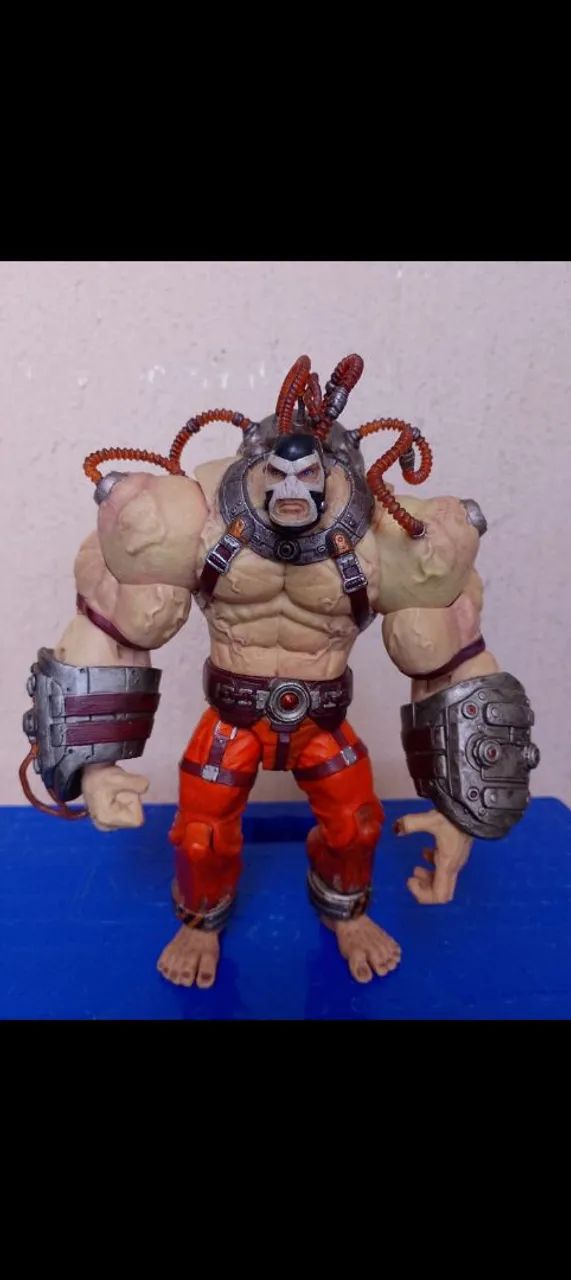 Action figure Bane DC colectibes Arkham 