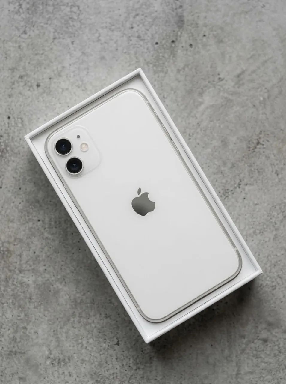 iPhone 11 Branco - Excelente Estado de Conservação - Foto 2