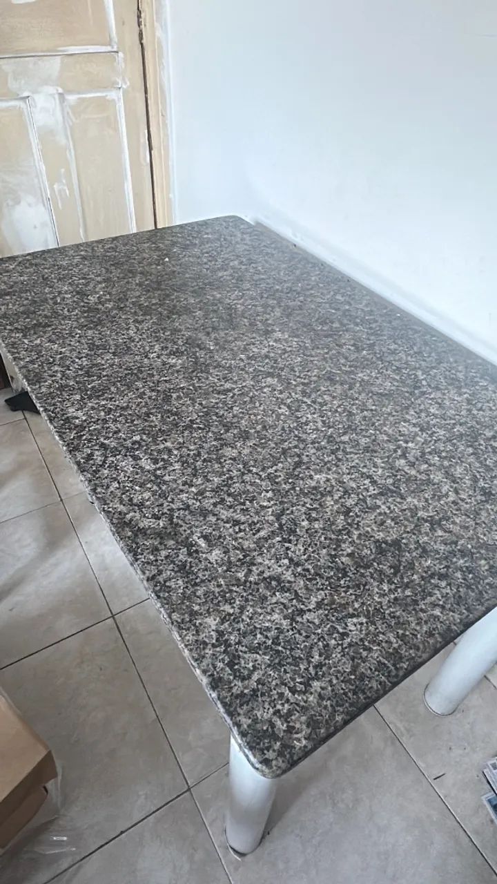 Mesa de granito