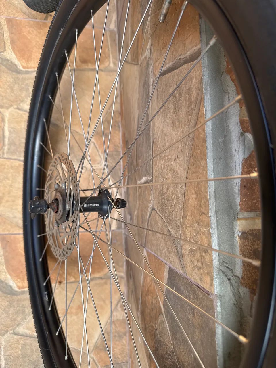 Rodas shimano aro 29 com pneus e discos - Foto 2