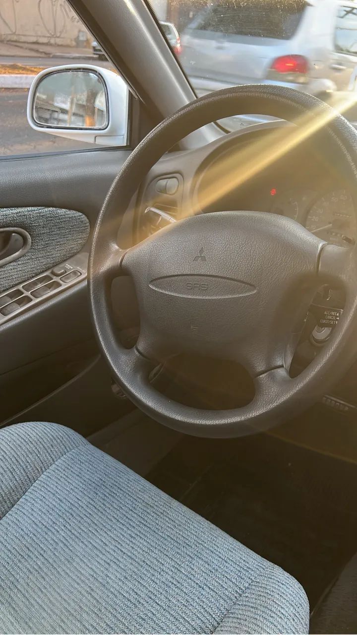 Mitsubishi Lancer LS 1.8 1994 - Foto 4