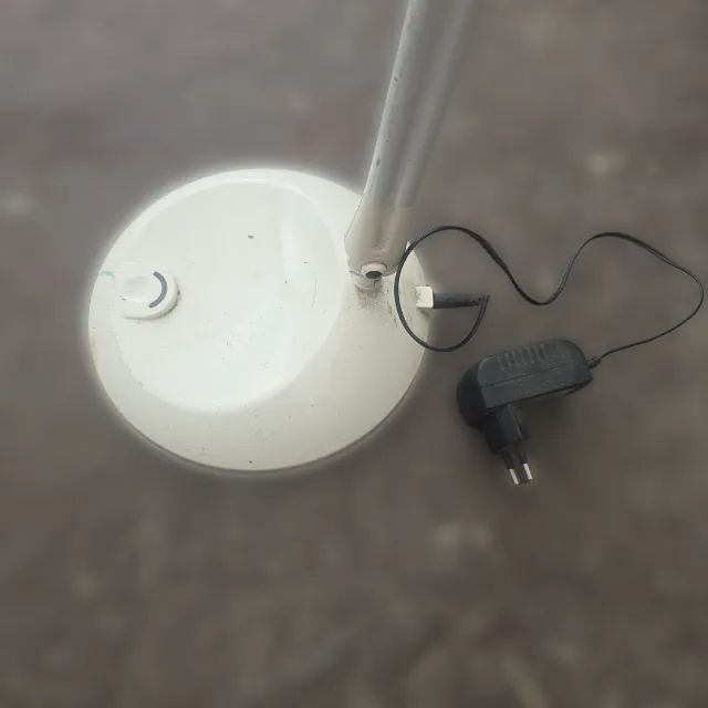 Luminária de Mesa - Foto 2