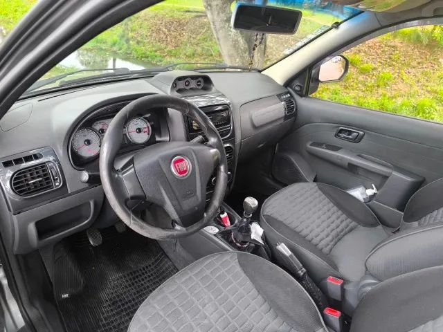 Fiat Strada Adventure1.8/ 1.8 Locker Flex CD 2013 - Foto 3