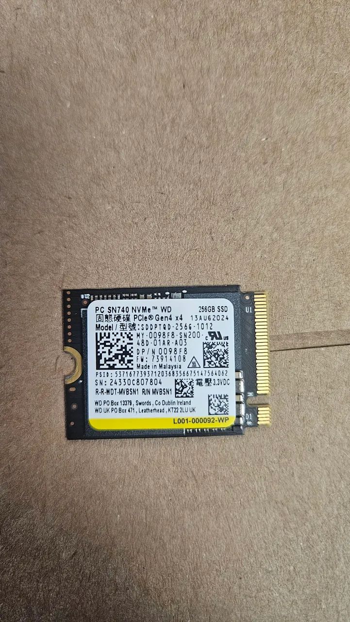 SSD 256Gb NVMe PCIe Gen 4x4 
