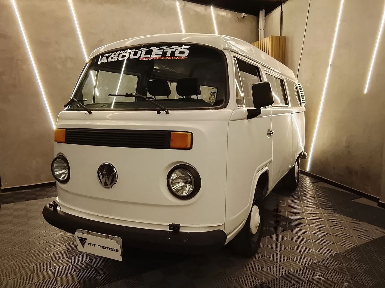 Volkswagen Kombi Standard/ Luxo/ Serie Prata 1999
