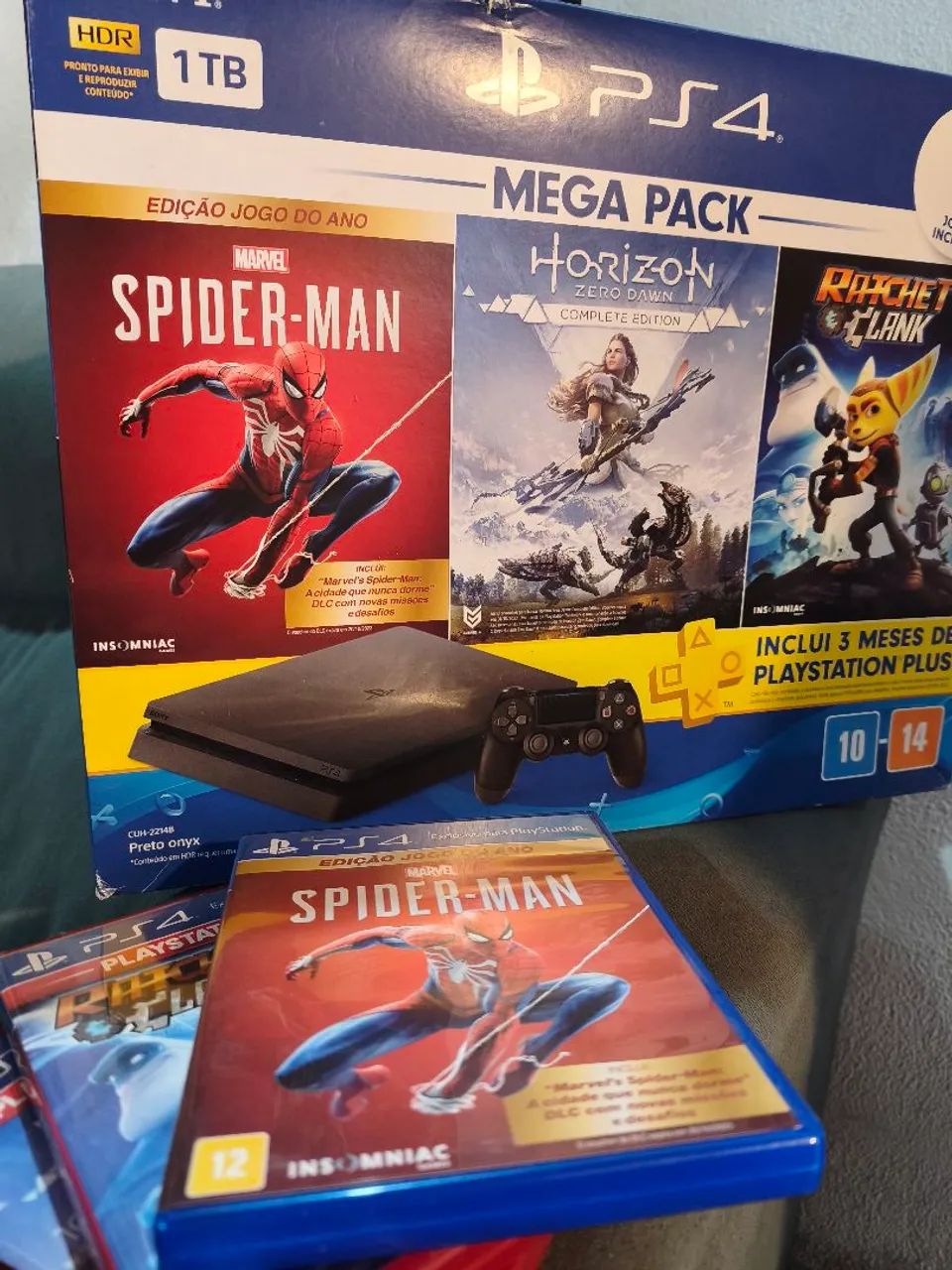 Vendo Ps4 na caixa 
