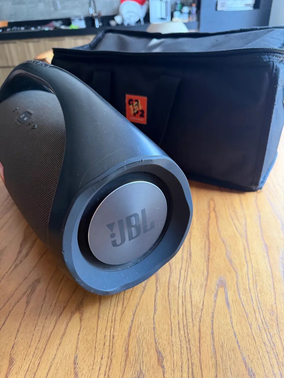 Caixa JBL boombox 