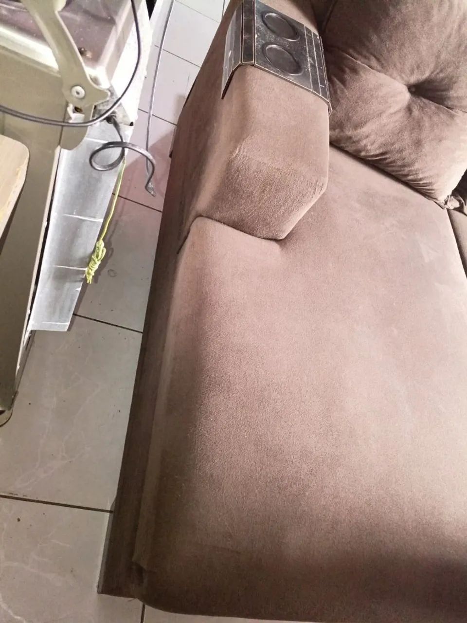 Sofá bem confortável  ENTREGO  - Foto 3