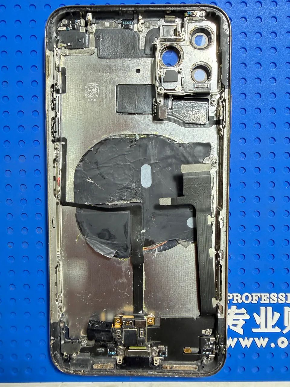 Carcaça iPhone 11 Pró Max com base de carga 11 pró max, ORIGINAL! - Foto 2