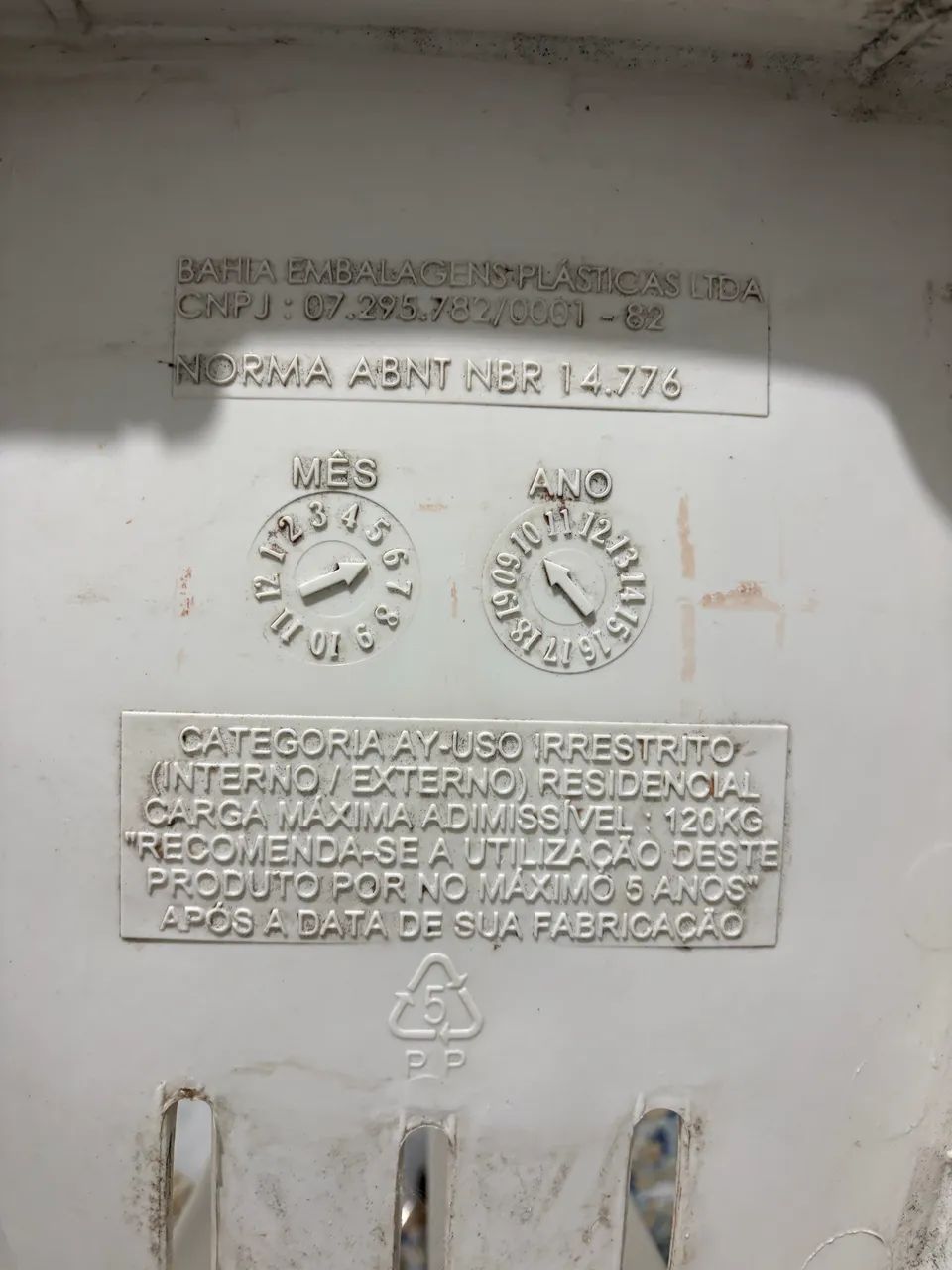 Cadeira plástica - Foto 2
