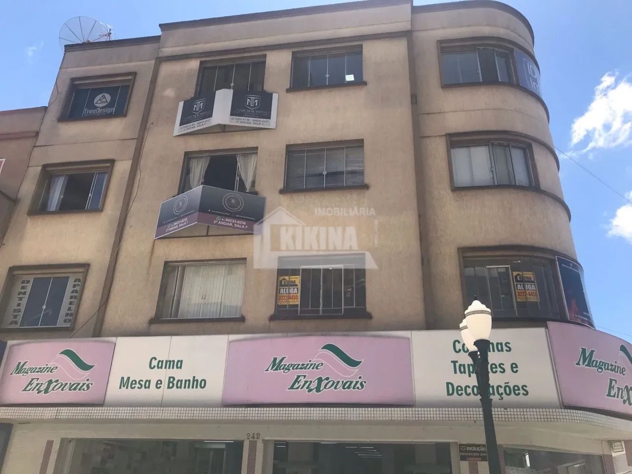 SALA COMERCIAL À VENDA NO CENTRO