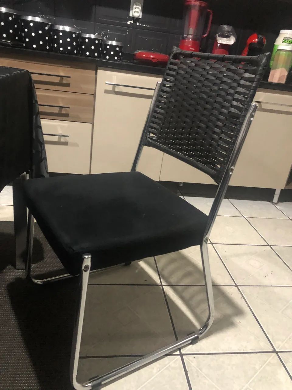 Mesa de jantar com tampo de vidro  - Foto 4