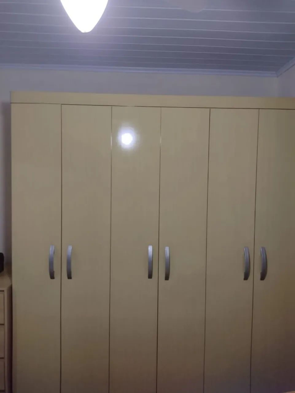 Roupeiro  e Cama de Casal 