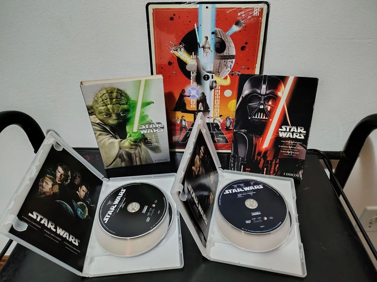 coleção star wars 6 dvds + placa decorativa - Foto 2