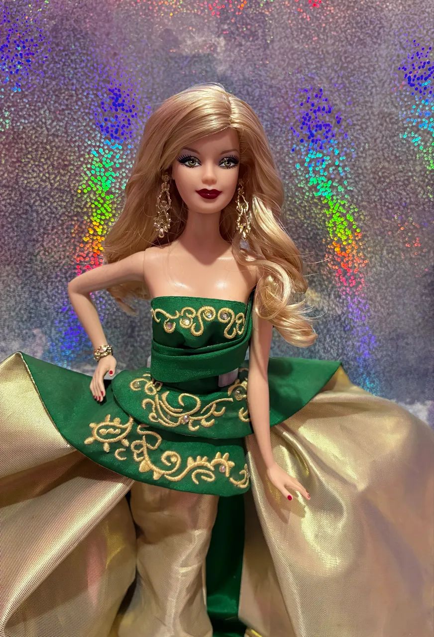 Barbie Collector Happy Holiday 2011 / Original Mattel 