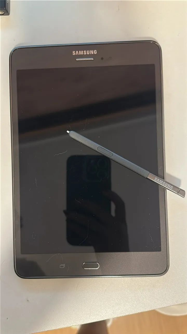 Tablet Samsung com S Pen, funcionando normalmente