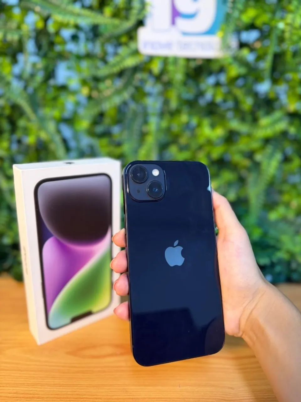 iPhone 14 Plus   Midnight  128GB  87% saúde da bateria Esim     Possui caixa - Foto 2