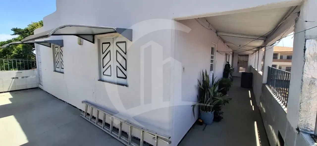 Mega Oportunidade Dupla: Casa Ampla com 8 Quartos e Ponto Comercial Térreo! - Foto 3