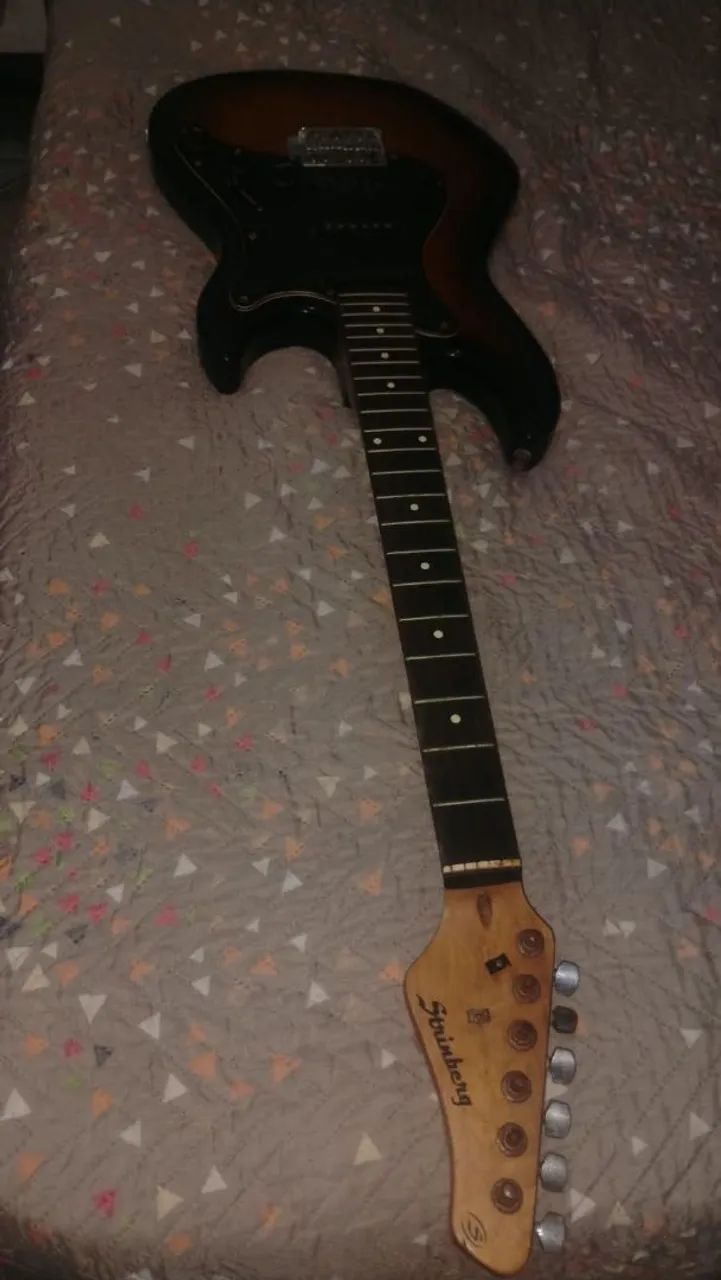 Guitarra StratoCaster - Foto 2