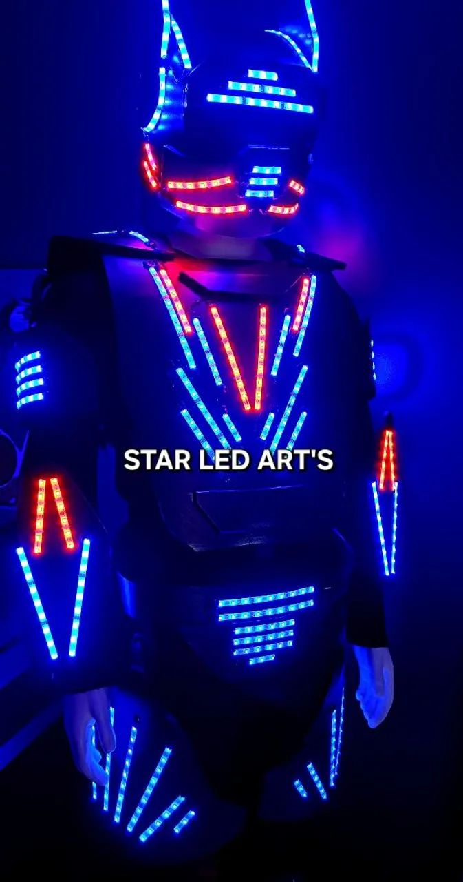 Robô de led - Tamanho humano, novo! - Foto 5