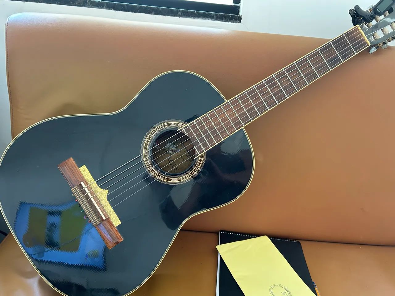 Violão Eagle usado