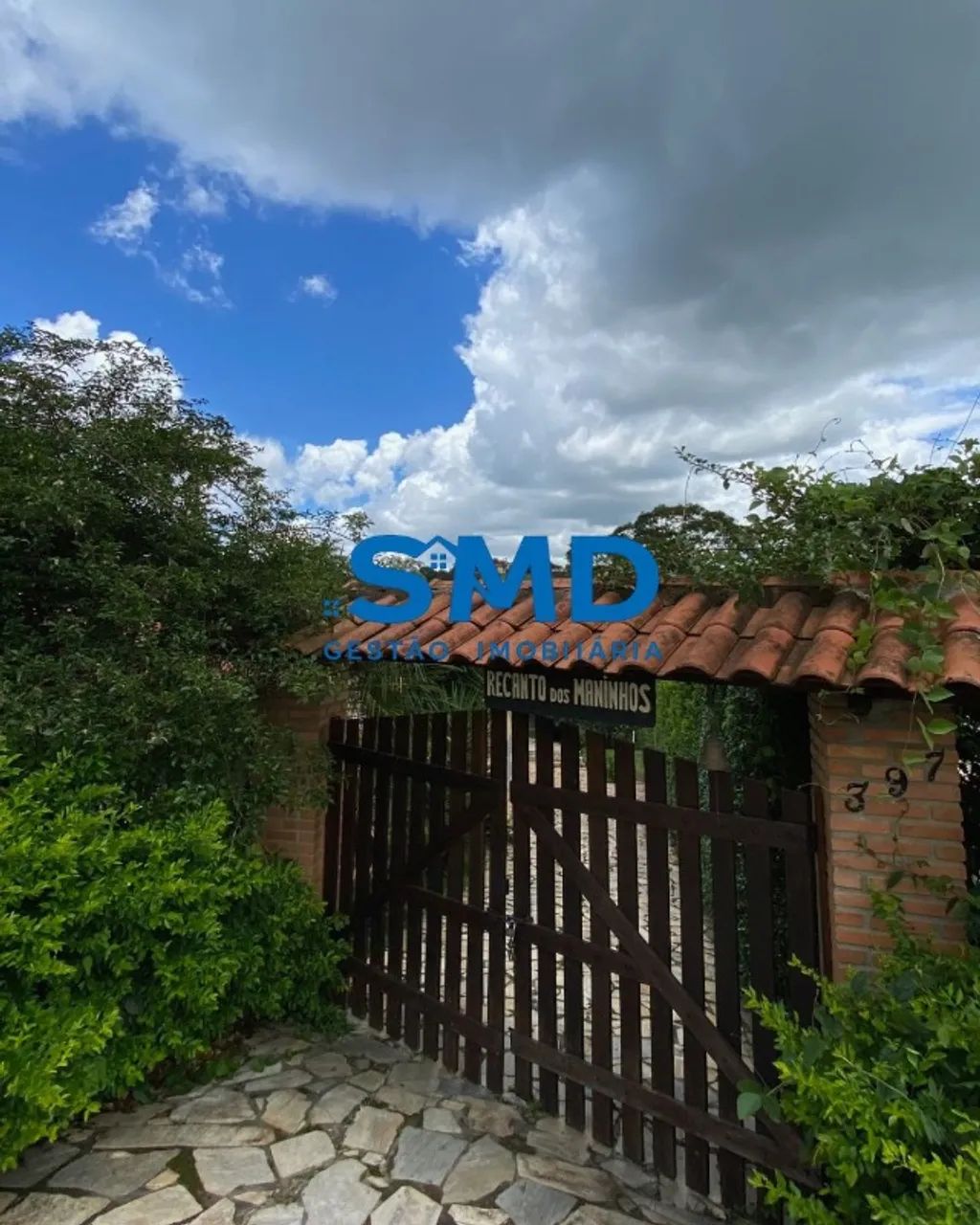 Casa em Condomínio Solar das Palmeiras - 03 quartos com suíte 