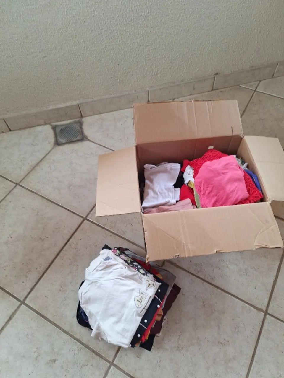 Roupas em ótimo estado - Foto 3