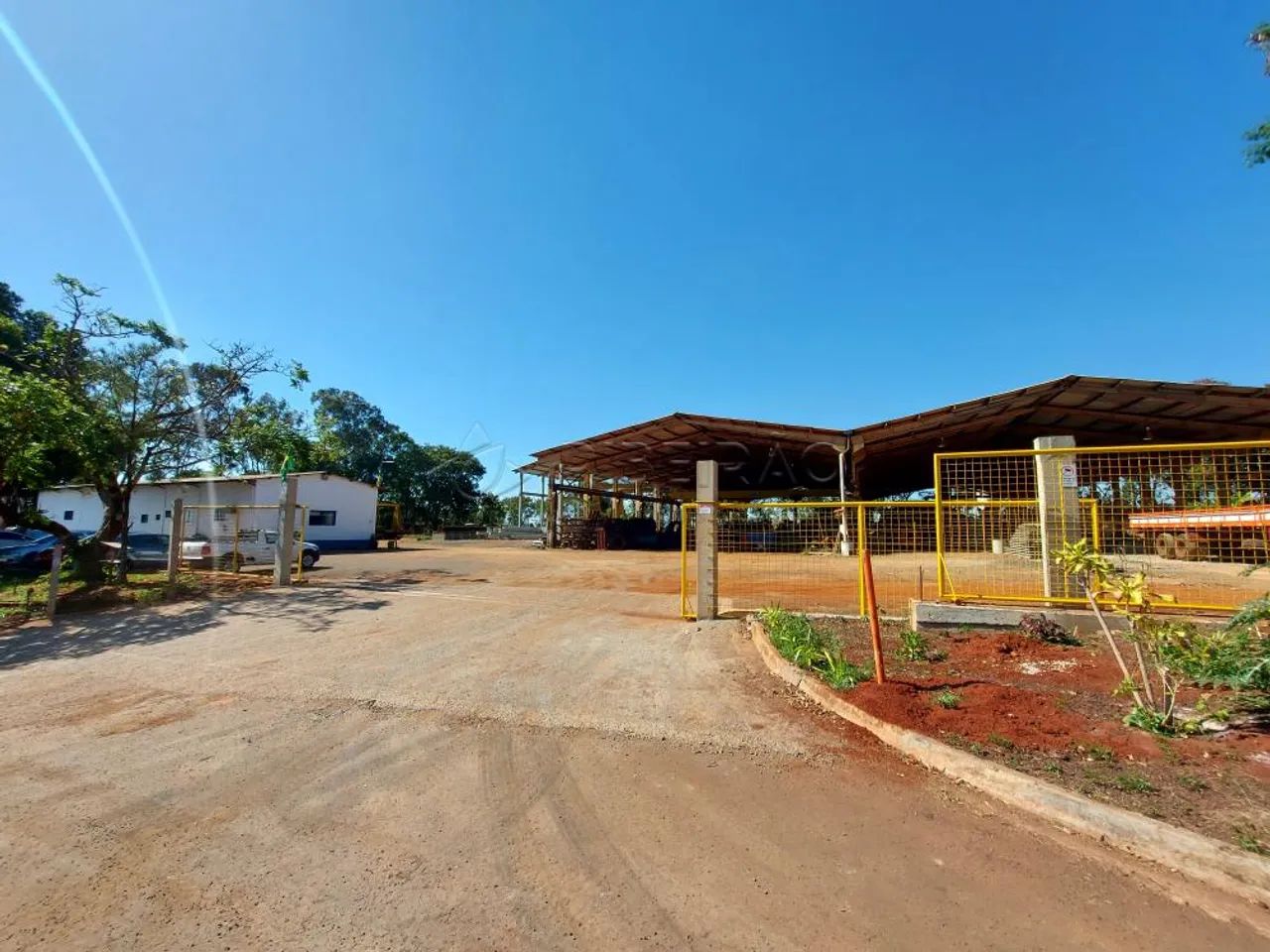 Galpão e Prédio para indústria com mais de 2mil m² cobertos SP-333 - Foto 3