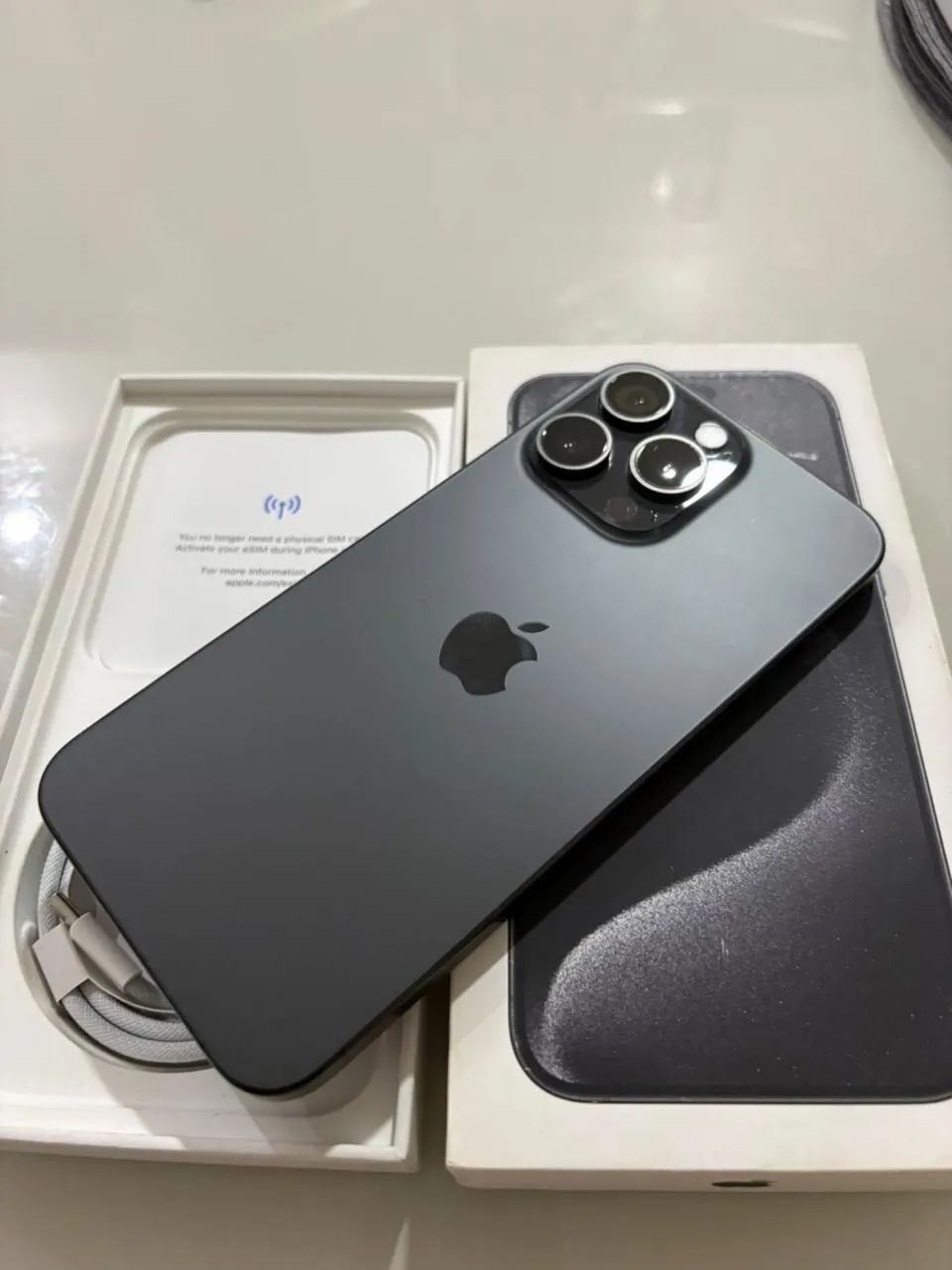 iPhone 15 pro Max 256gb 8ram Completo na Caixa - Celulares e