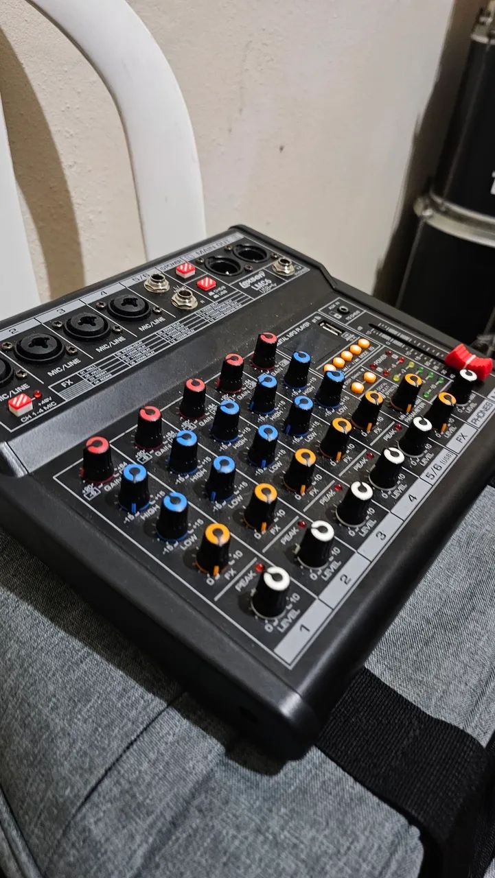 Mesa de som Lexsen LMC6 USB