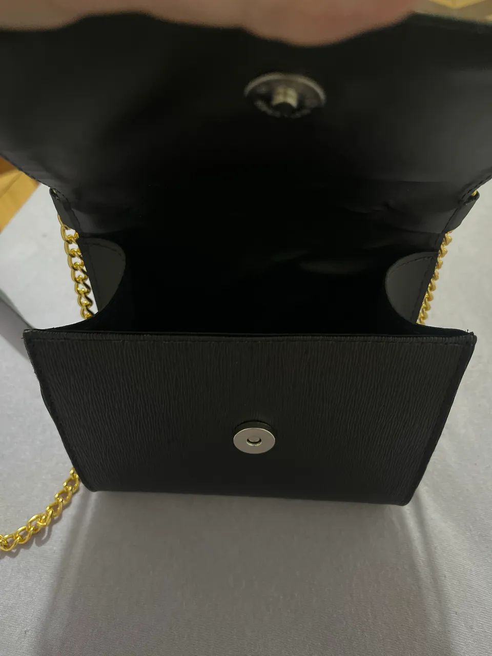 Bolsa preta espaçosa  - Foto 3