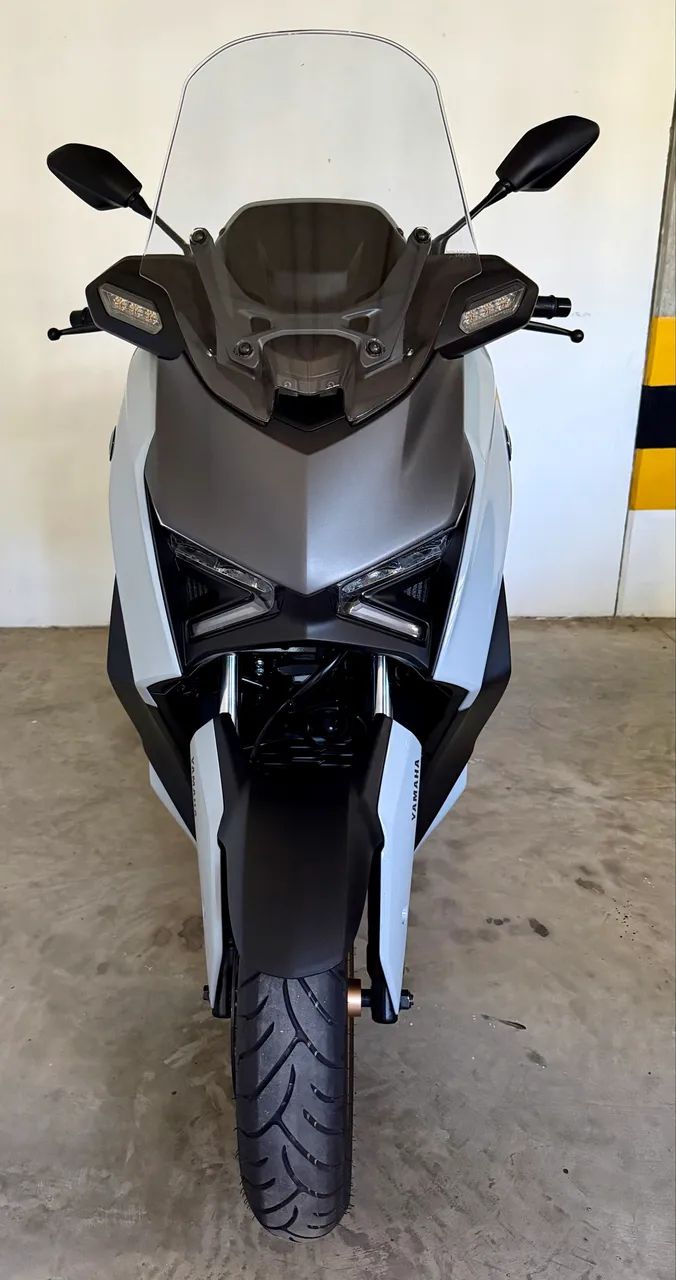 Xmax 300 Connected - Foto 2