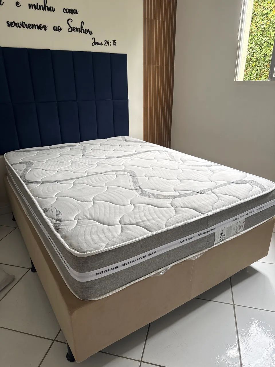Cama casal com Box