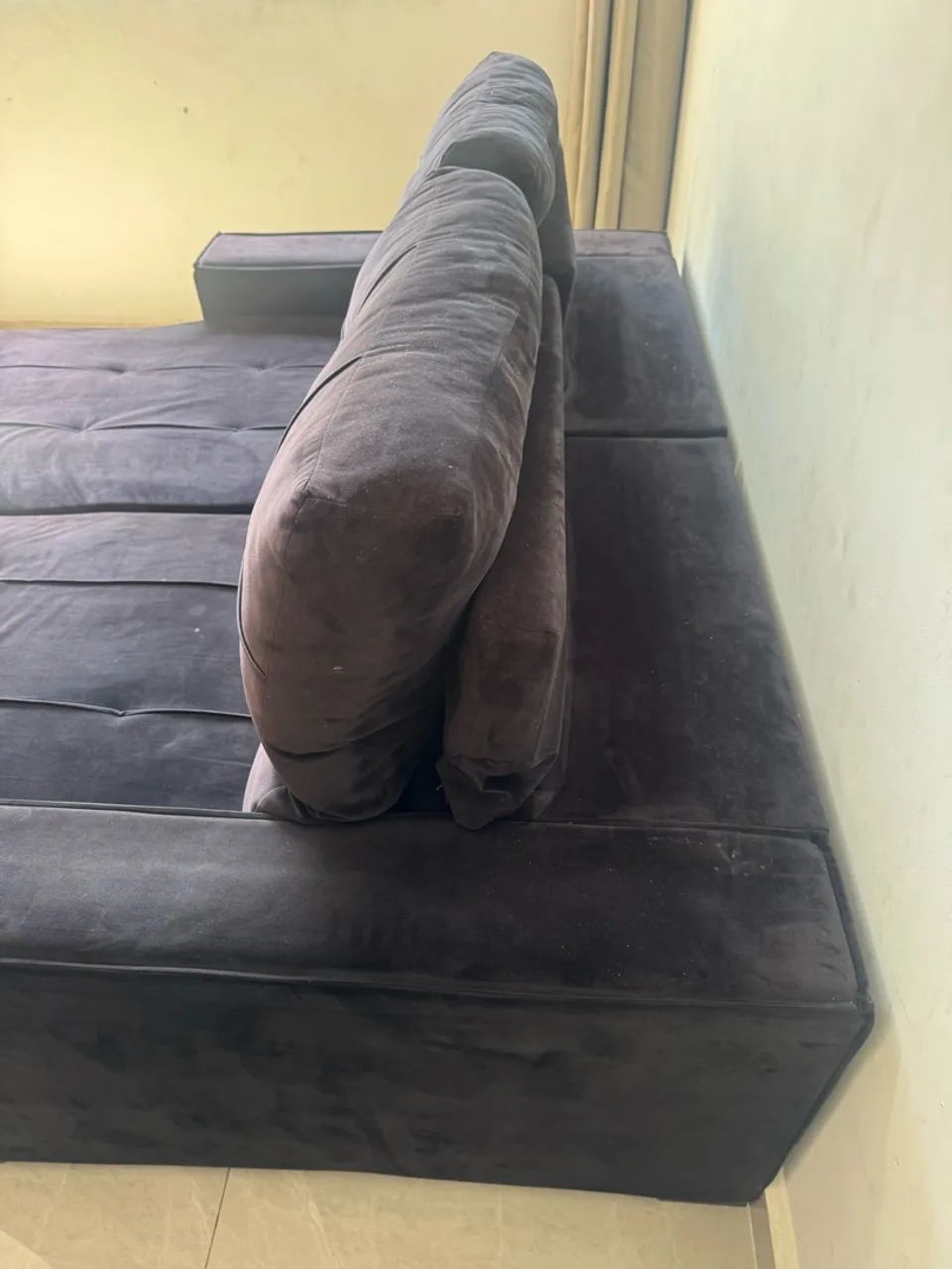 Sofá preto em bom estado! - Foto 3