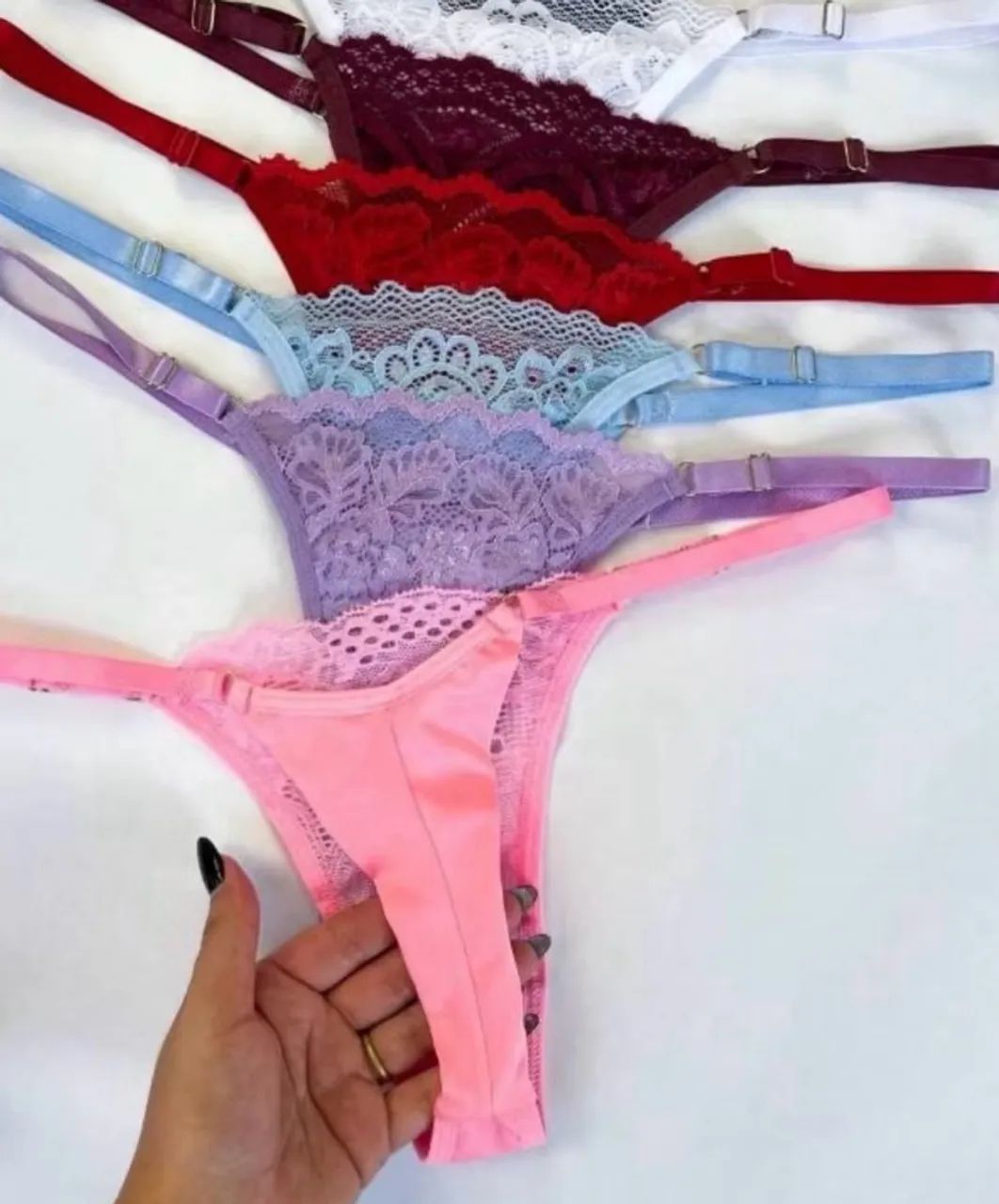 Calcinhas de renda ?