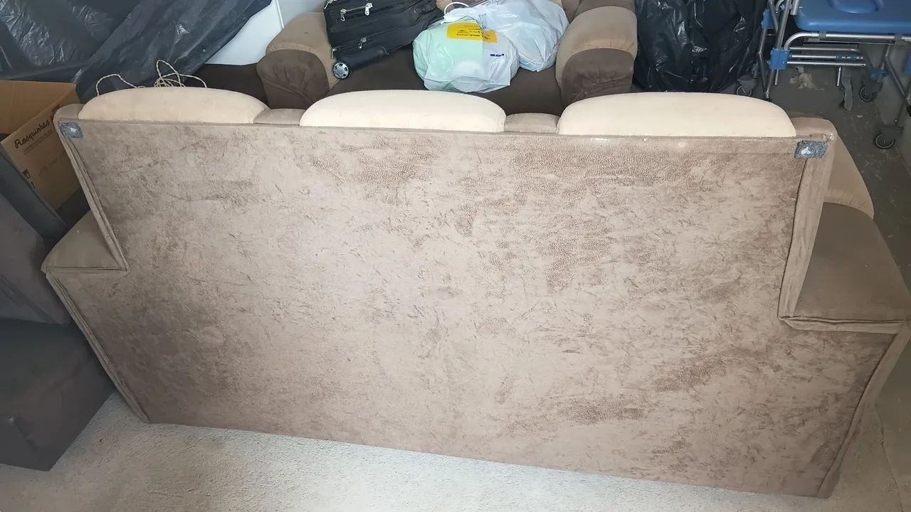 Vendo Sofá 2 & 3 Lugares Super conservado Com as Madeiras Todas Reforçadas  - Foto 4