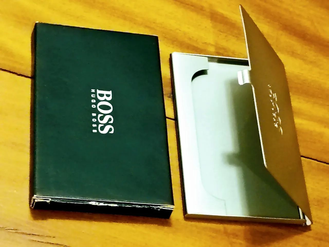 Porta cartões alumínio Hugo Boss - Foto 4