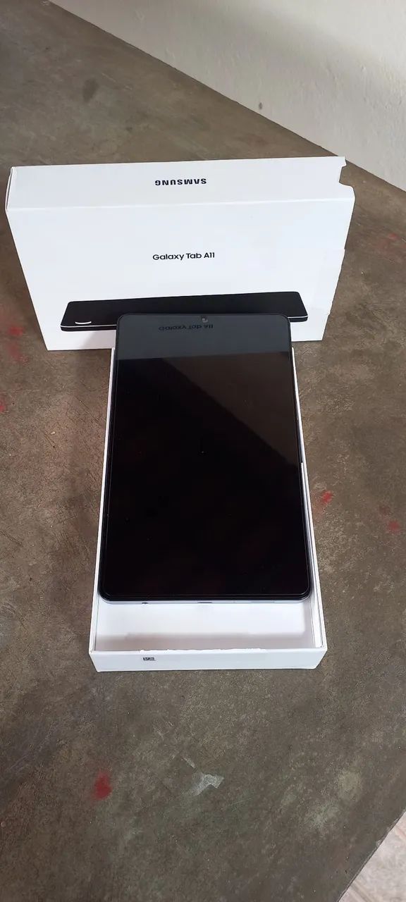 Tablet A11 na caixa