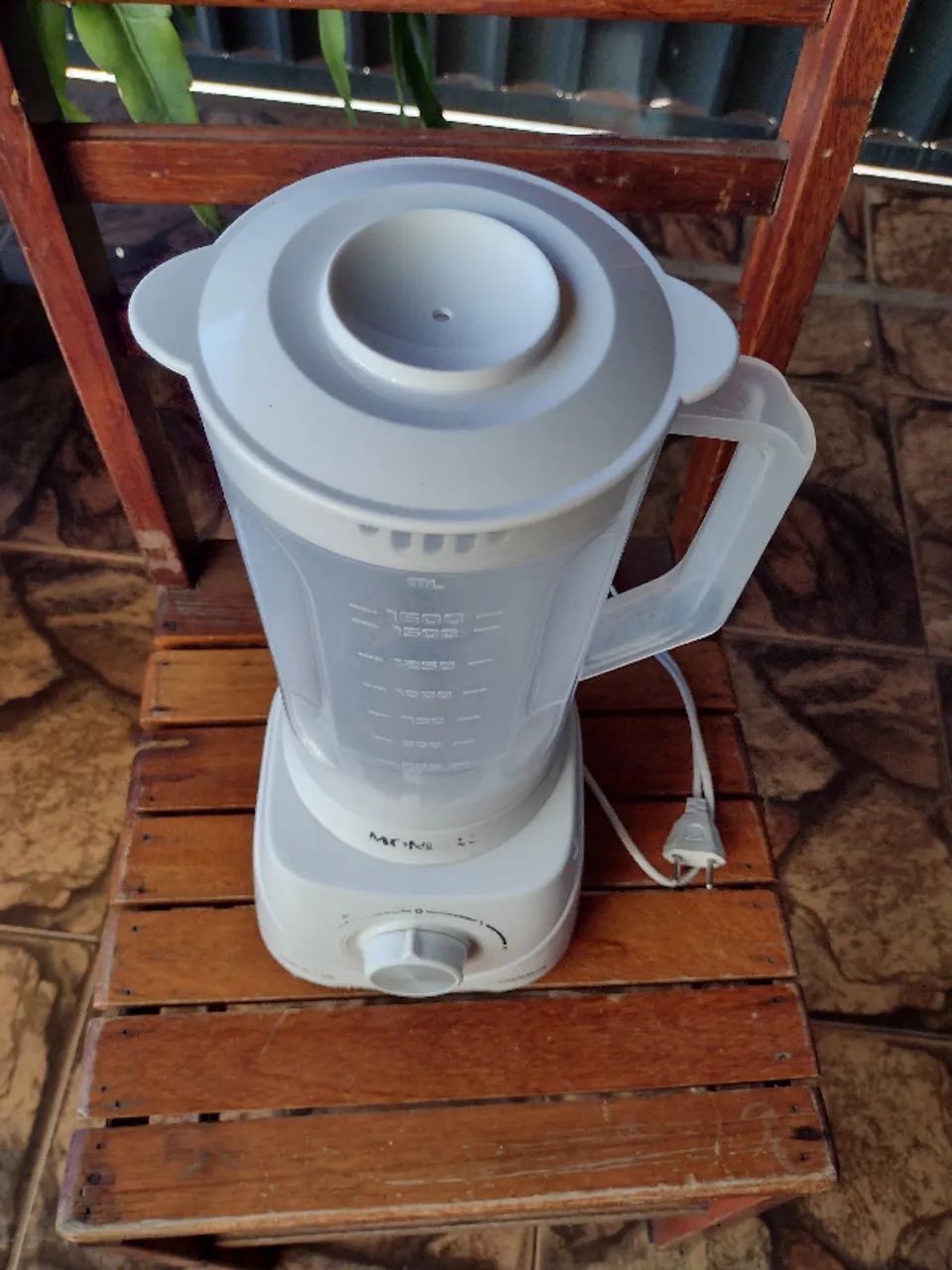 Liquidificador Mondial - 127  Volts - Foto 3