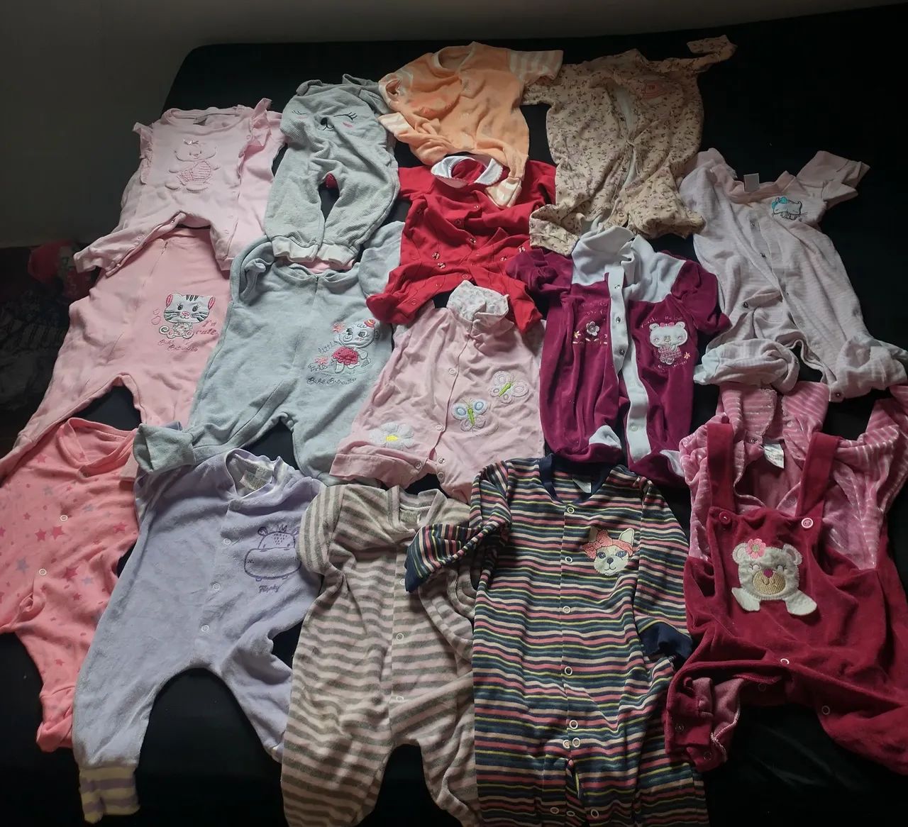 Lote com 15 macacão bebê 