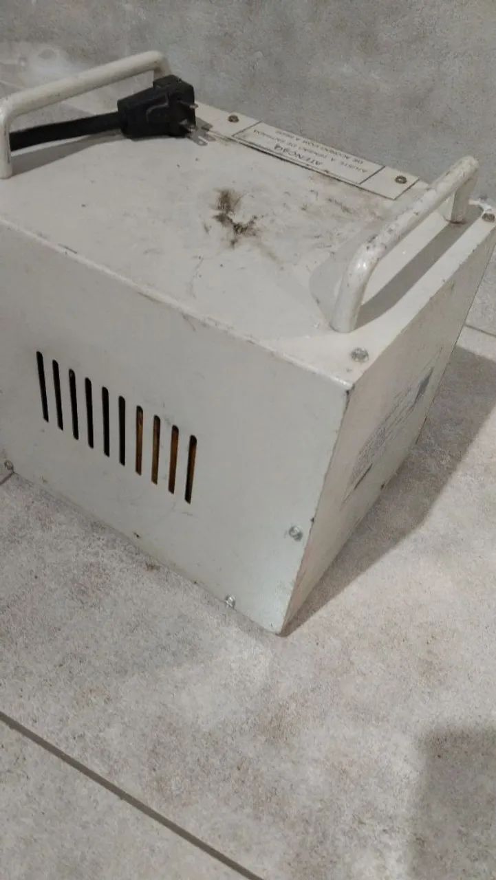 TRANFORMADOR 220/110 VCA
