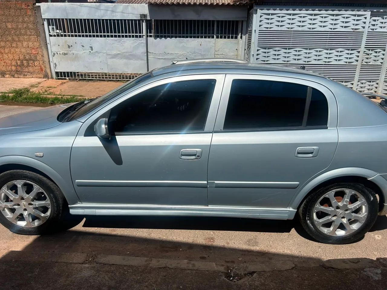 astra - Foto 2