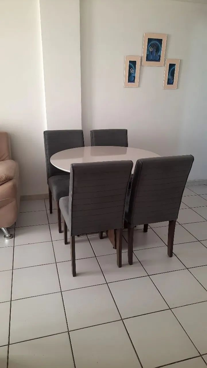Mesa e cadeiras  - Foto 2