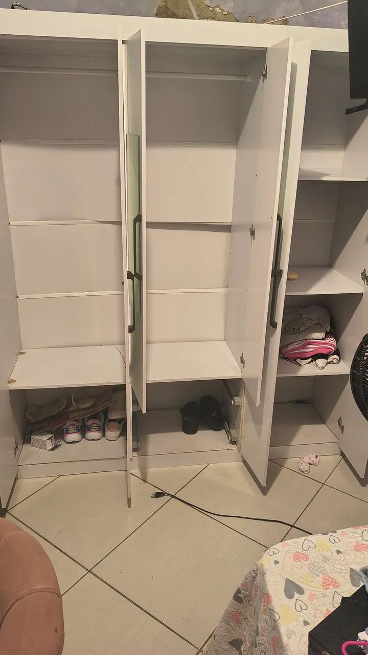 Guarda Roupa - Foto 2