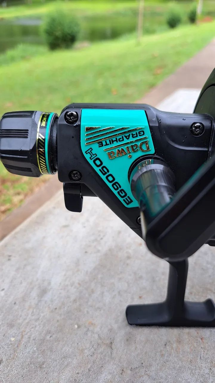 Molinete Daiwa Graphite EG090H - Nunca usado - Foto 3